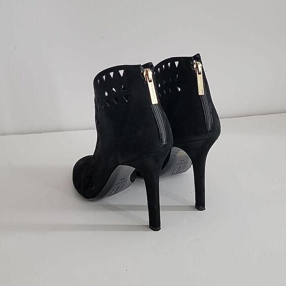 Tamara Mellon Black Suede Laser Cut Ankle Booties. - Picture 4 of 13